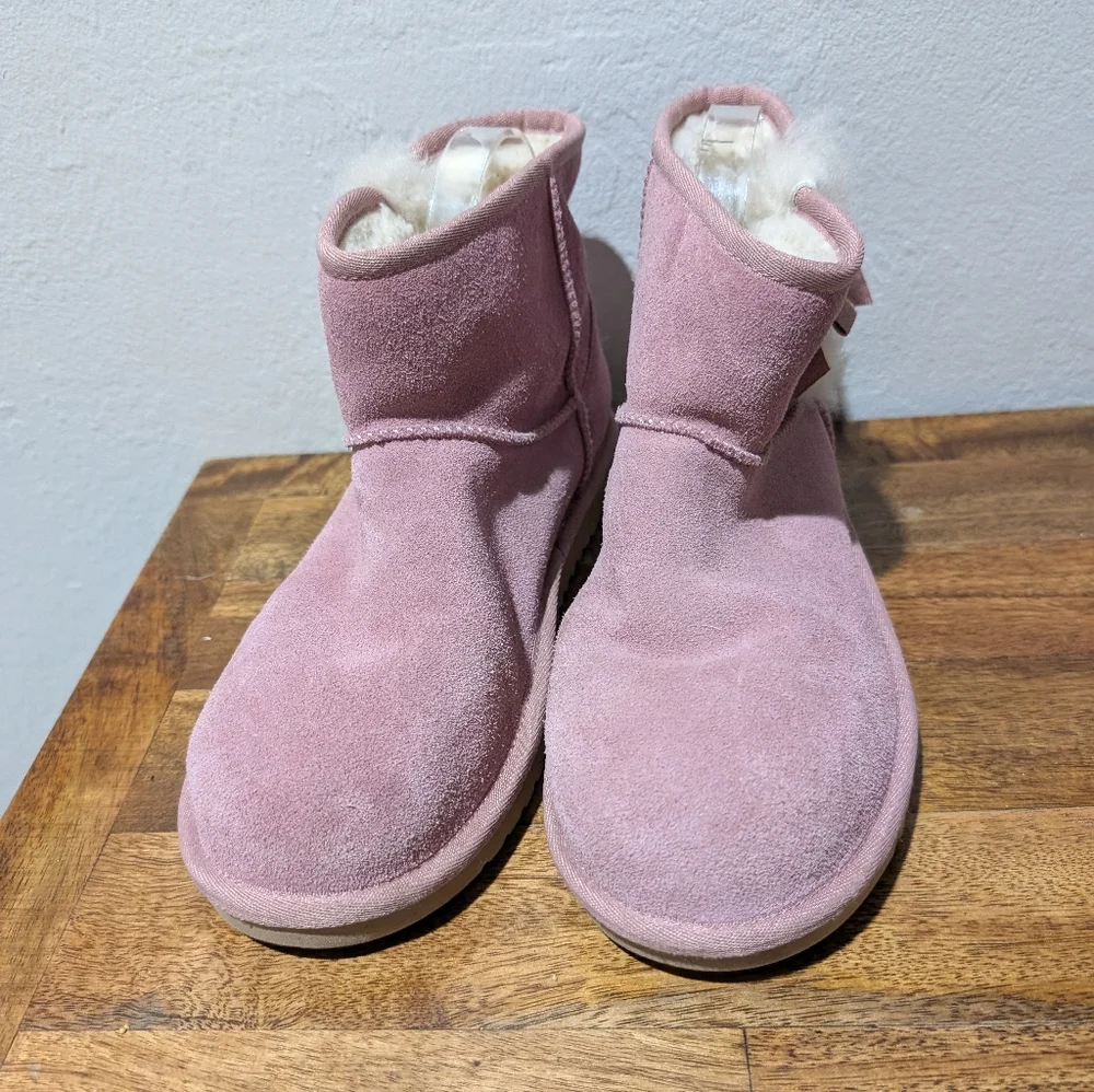 Koolaburra by UGG Women's‎ Victoria Mini Fashion Boot Size 8 Euc